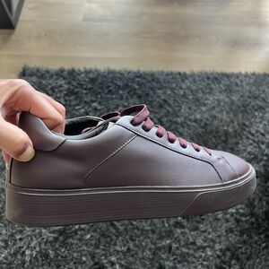 Zara low top sneaker